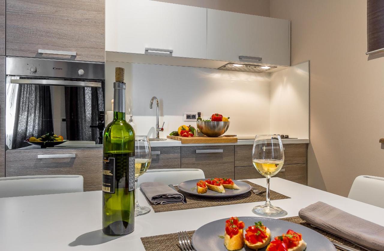 Apartment Maris ロヴィニ エクステリア 写真
