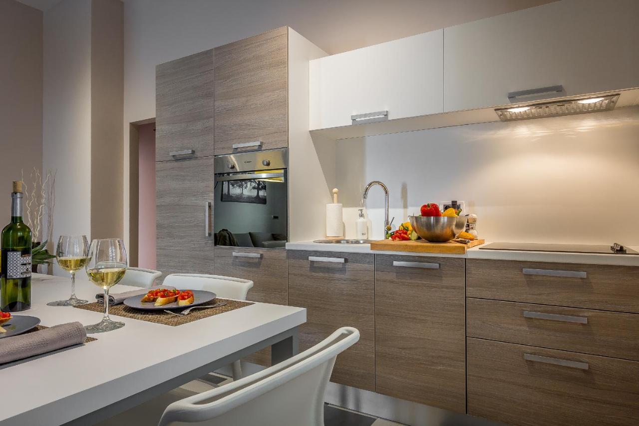 Apartment Maris ロヴィニ エクステリア 写真
